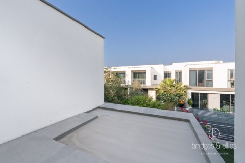 Снять в аренду виллу в Дубай Хилс Эстейт, Дубай: 3 спальни, 270.9м², № 77148 - фото 22