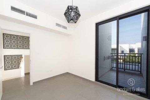 Снять в аренду виллу в Дубай Хилс Эстейт, Дубай: 3 спальни, 270.9м², № 77149 - фото 13