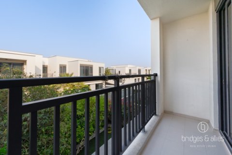 Снять в аренду виллу в Дубай Хилс Эстейт, Дубай: 3 спальни, 270.9м², № 77149 - фото 19