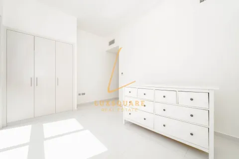 Townhouse in DAMAC Hills (Akoya by DAMAC), Dubai 3 bedrooms, 175 sq.m. № 77136 - photo 16