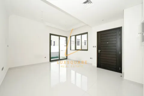 Townhouse in DAMAC Hills (Akoya by DAMAC), Dubai 3 bedrooms, 175 sq.m. № 77136 - photo 2