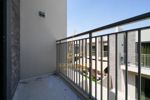 Townhouse in DAMAC Hills (Akoya by DAMAC), Dubai 3 bedrooms, 175 sq.m. № 77136 - photo 28