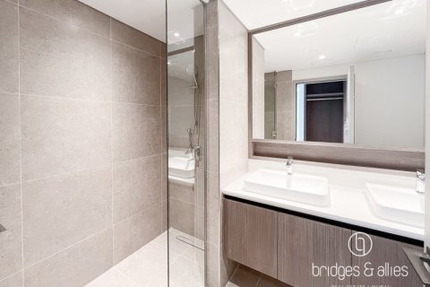 Снять в аренду виллу в Дубае: 3 спальни, 140.5м², № 77147 - фото 11