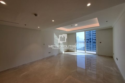 Apartamento en EMAAR Beachfront, Dubai Harbour, Dubai, 1 dormitorio, 79 m², № 16120 - foto 5