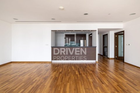 Apartamento en DIFC, Dubai, 2 dormitorios, 167.04 m², № 140752