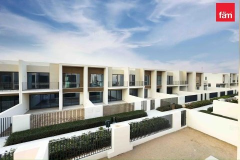 Таунхаус в Дубае, 4 спальни, 255.5м², № 89472