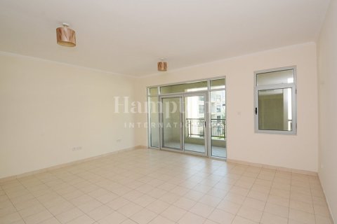Снять в аренду квартиру в The Views 1, The Views, Дубай: 2 спальни, 126.62678900м², № 97968 - фото 3