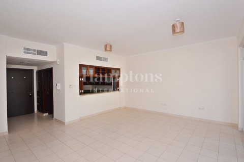 Снять в аренду квартиру в The Views 1, The Views, Дубай: 2 спальни, 126.62678900м², № 97968 - фото 8