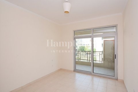 Снять в аренду квартиру в The Views 1, The Views, Дубай: 2 спальни, 126.62678900м², № 97968 - фото 10