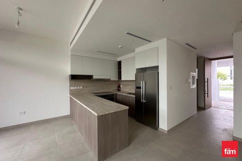 Villa en Dubai, 3 dormitorios, 175.1 m², № 50692 - foto 3