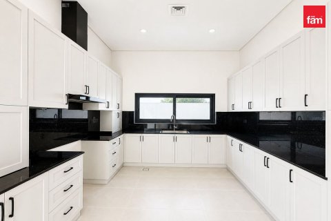 Villa à Jebel Ali, Dubai, 5 chambres, 935.1 m², № 137448 - photo 9