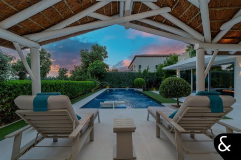 Villa in Jumeirah Golf Estates, Dubai 6 bedrooms, 764 sq.m. № 75702 - photo 17