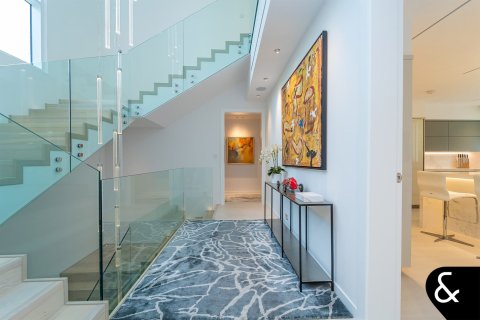 Villa in Jumeirah Golf Estates, Dubai 6 bedrooms, 764 sq.m. № 75702 - photo 12