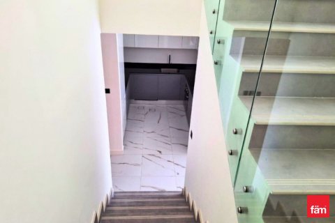 Townhouse in Dubai 4 bedrooms, 187.2 sq.m. № 41029 - photo 17