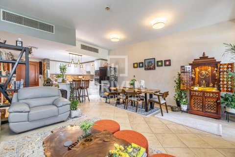 Appartement à Motor City, Dubai, 2 chambres, 155 m², № 65967 - photo 4