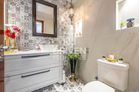 Appartement à Motor City, Dubai, 2 chambres, 155 m², № 65967 - photo 13