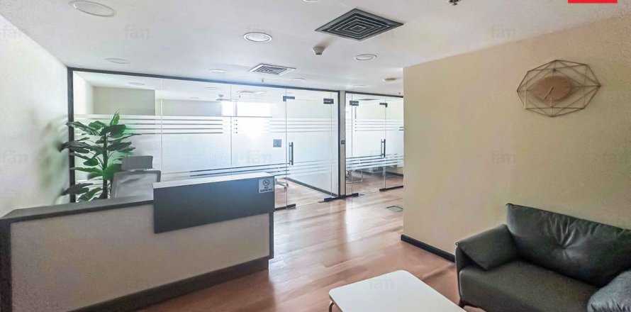 Bureau à Dubai, 125 m², № 67585