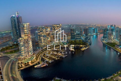 Apartment in Business Bay, Dubai 4 bedrooms, 950 sq.m. № 141190 - photo 15