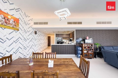 Apartamento en Al Kifaf, Dubai, 2 dormitorios, 148 m², № 96422 - foto 5