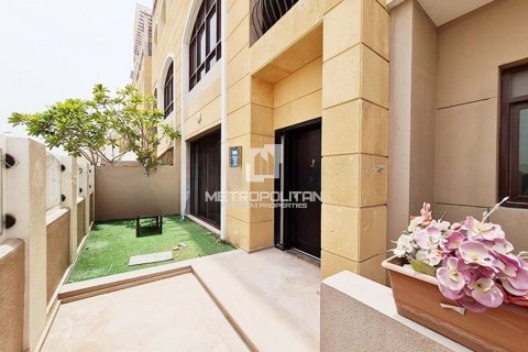 Apartamento en Jumeirah Village Circle, Dubai, 2 dormitorios, 225 m², № 73207 - foto 1