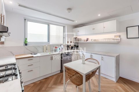 Купить виллу в Jumeirah Park, Дубай: 4 спальни, 510м², № 64882 - фото 14