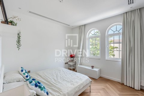 Купить виллу в Jumeirah Park, Дубай: 4 спальни, 510м², № 64882 - фото 10