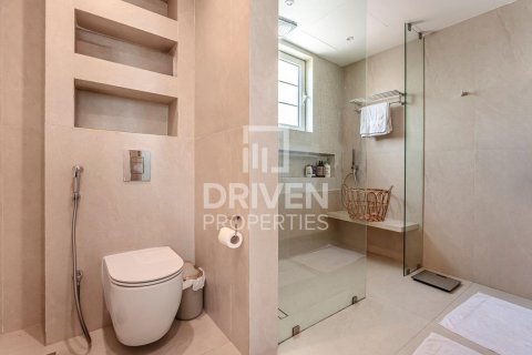 Купить виллу в Jumeirah Park, Дубай: 4 спальни, 510м², № 64882 - фото 18