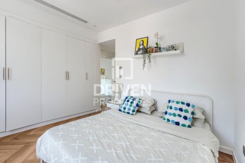 Купить виллу в Jumeirah Park, Дубай: 4 спальни, 510м², № 64882 - фото 11