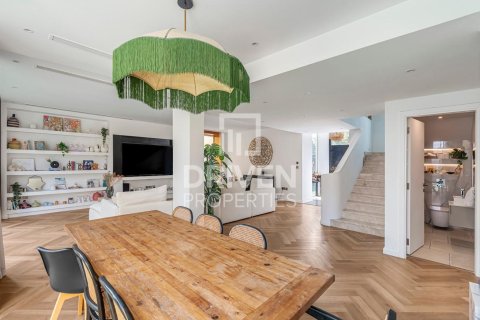 Купить виллу в Jumeirah Park, Дубай: 4 спальни, 510м², № 64882 - фото 5