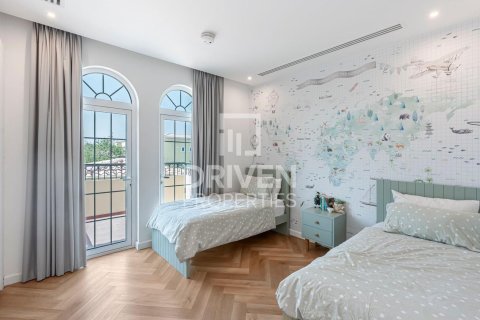 Купить виллу в Jumeirah Park, Дубай: 4 спальни, 510м², № 64882 - фото 12