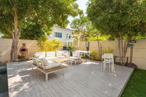 Купить виллу в Jumeirah Park, Дубай: 4 спальни, 510м², № 64882 - фото 21