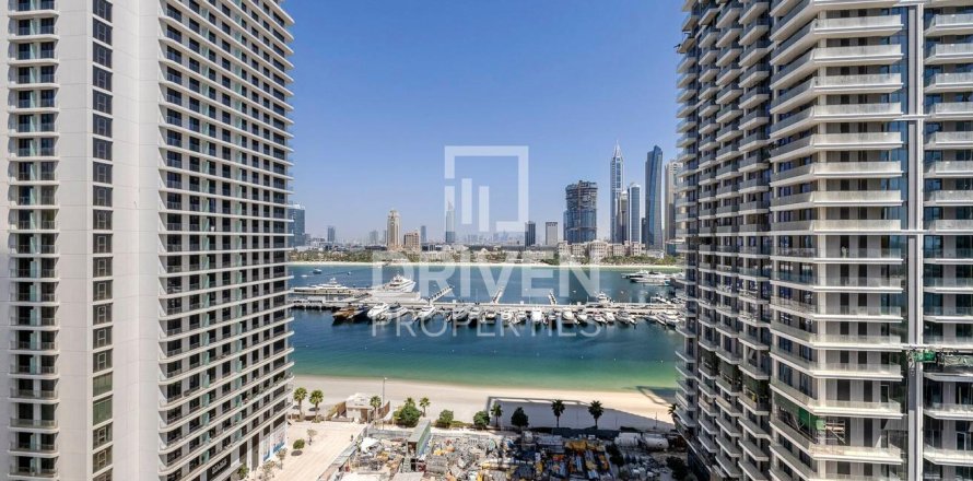 Apartment in EMAAR Beachfront, Dubai Harbour, Dubai 2 bedrooms, 154 sq.m. № 64881