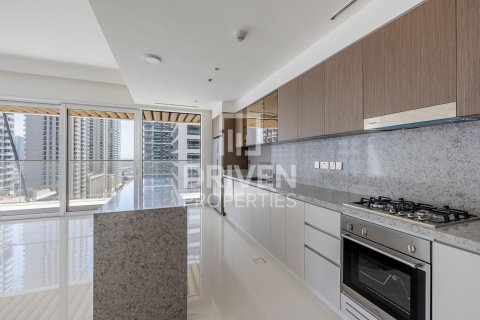 Apartment in EMAAR Beachfront, Dubai Harbour, Dubai 2 bedrooms, 154 sq.m. № 64881 - photo 13