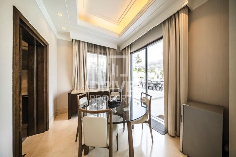 Villa in Palm Jumeirah, Dubai 6 bedrooms, 910 sq.m. № 64880 - photo 19