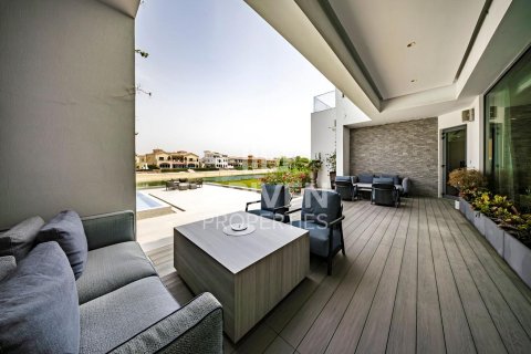 Villa in Palm Jumeirah, Dubai 6 bedrooms, 910 sq.m. № 64880 - photo 29