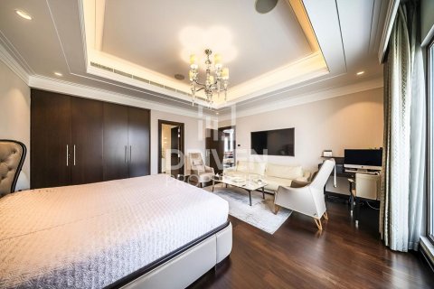 Villa in Palm Jumeirah, Dubai 6 bedrooms, 910 sq.m. № 64880 - photo 13
