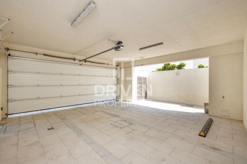 Villa en District One, Mohammed Bin Rashid City, Dubai, 4 dormitorios, 468 m², № 64890 - foto 28