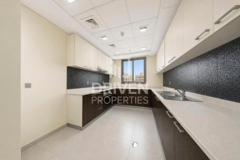 Apartment in Umm Al Sheif, Dubai 2 bedrooms, 129.04 sq.m. № 136593 - photo 13