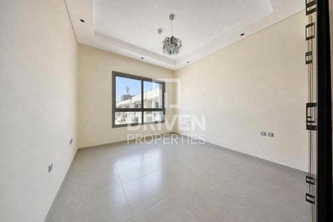 Apartment in Umm Al Sheif, Dubai 2 bedrooms, 129.04 sq.m. № 136593 - photo 14