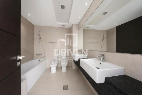 Apartment in Umm Al Sheif, Dubai 2 bedrooms, 129.04 sq.m. № 136593 - photo 19