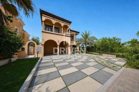 Villa in The Villa, Dubai 5 bedrooms, 726.69 sq.m. № 136589 - photo 29