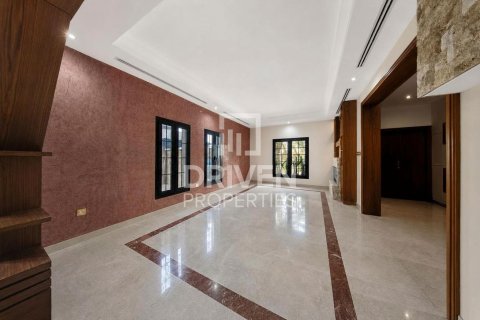 Villa in The Villa, Dubai 5 bedrooms, 726.69 sq.m. № 136589