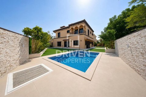 Villa in The Villa, Dubai 5 bedrooms, 726.69 sq.m. № 136589 - photo 27