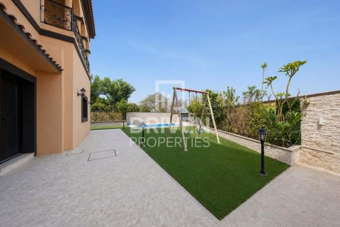 Villa in The Villa, Dubai 5 bedrooms, 726.69 sq.m. № 136589 - photo 23