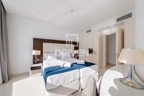 Apartment in Damac Maison The Distinction, Downtown Dubai (Downtown Burj Dubai), Dubai 3 bedrooms, 164.44 sq.m. № 136582 - photo 11
