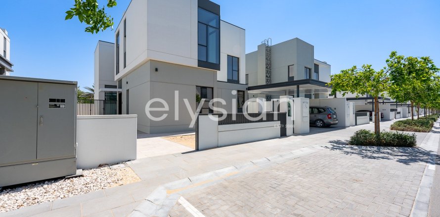 Villa à Murooj Al Furjan, Al Furjan, Dubai, 4 chambres, 338 m², № 38111