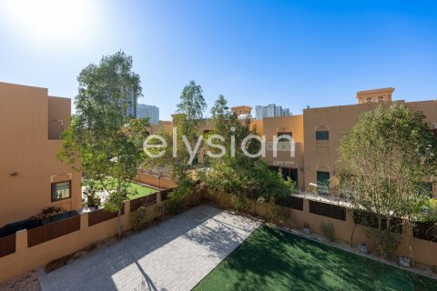 Villa en Murooj Al Furjan, Al Furjan, Dubai, 3 dormitorios, 322 m², № 38117 - foto 2