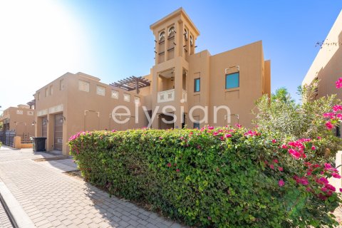 Villa en Murooj Al Furjan, Al Furjan, Dubai, 3 dormitorios, 322 m², № 38117 - foto 5