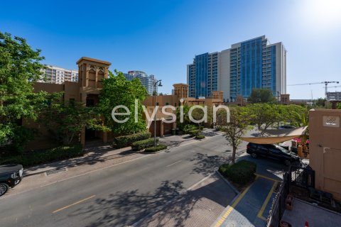 Villa en Murooj Al Furjan, Al Furjan, Dubai, 3 dormitorios, 322 m², № 38117 - foto 3