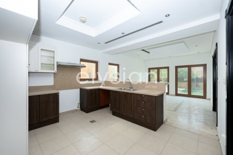 Villa en Murooj Al Furjan, Al Furjan, Dubai, 3 dormitorios, 322 m², № 38117 - foto 8